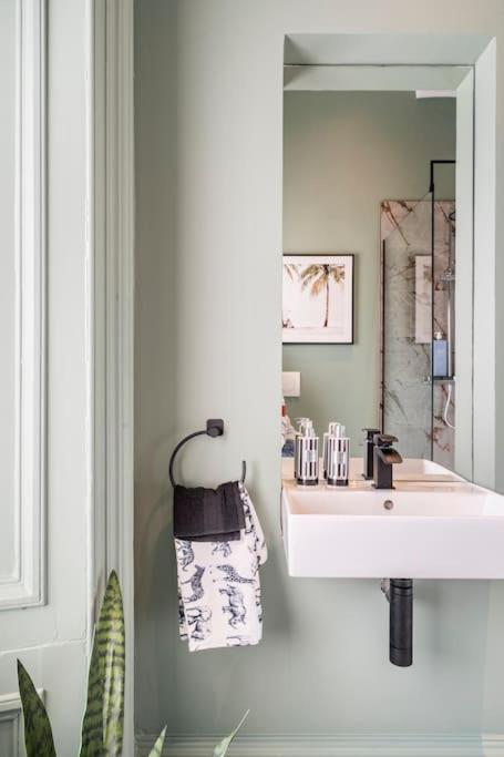 Boutique Home Stay - Bliss Studio Paisley Extérieur photo